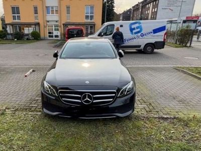 Mercedes E200