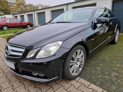 Mercedes E200