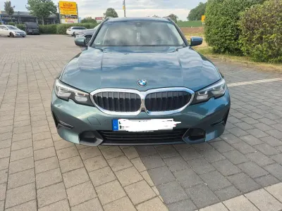 Gebraucht BMW 318 Sport Line 150 PS (110 kW) 2020 Andere farben Kombi