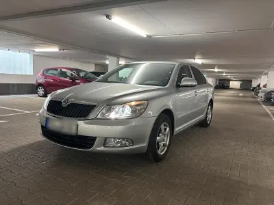 Używany Skoda Octavia 106 KM (77 kW) 2011 Srebrny Sedan/Limuzyna