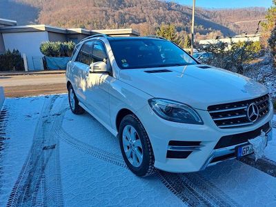 Weiß Gebraucht 2012 Mercedes ML350 SUV | 22.200 € (Fairer Preis)