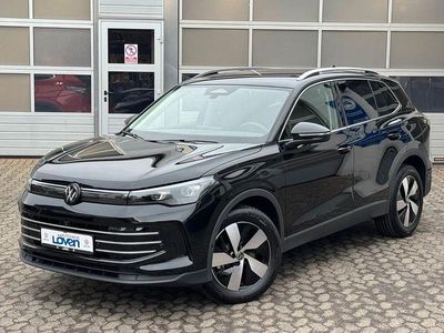 Schwarz Neu 2025 VW Tiguan Elegance SUV | 43.790 € (Superpreis)