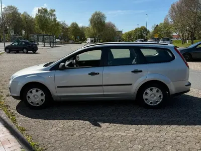 Gebraucht Ford Focus 80 PS (58 kW) 2006 Silber Kombi