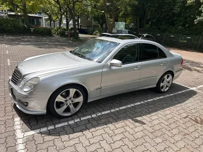 Gebraucht Mercedes E320 224 PS (164 kW) 2007 Grau Limousine