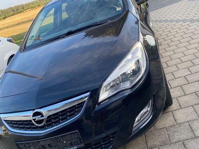 Gebraucht Opel Astra Design Edition 140 PS (102 kW) 2012 Schwarz Limousine