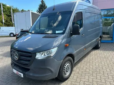 Gebraucht Mercedes E-Sprinter 85 kW (116 PS) 2021 Grau Van