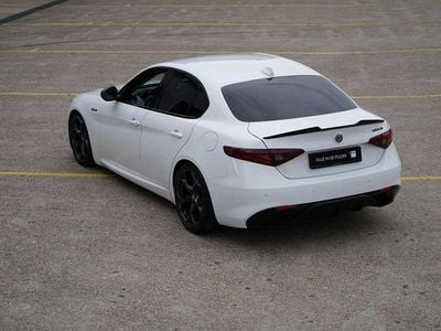 Gebraucht Alfa Romeo Giulia Quadrifoglio 200 PS (147 kW) 2016 Weiß Limousine