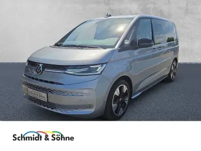 Gebraucht VW Multivan Life 150 PS (110 kW) 2025 Silber metallic Van / Kleinbus