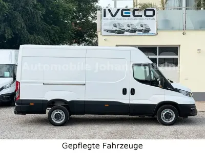 Gebraucht Iveco Daily 177 PS (130 kW) 2025 Weiß Van / Kleinbus