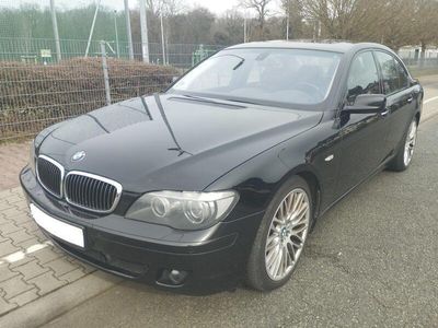 BMW 750