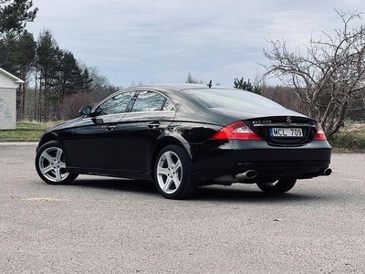 Begagnad Mercedes CLS550 387 HK (284 kW) 2007 Svart Sedan