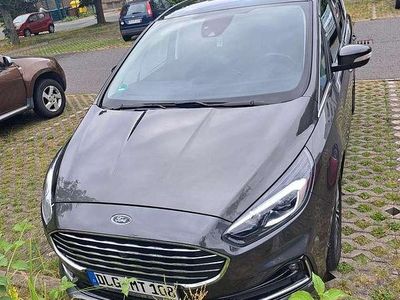 Second-hand Ford S-MAX Titanium 190 CP (139 kW) 2020 Monovolum