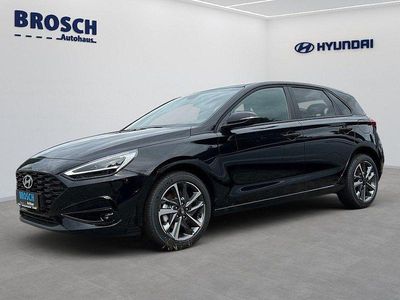 Abyss black Gebraucht 2021 Hyundai i30 Advantage Limousine | 26.790 €