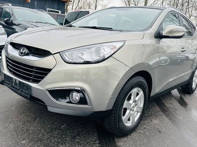 gebraucht Hyundai ix35 Premium 4x4 Moka Leder AHK PDC Panorama