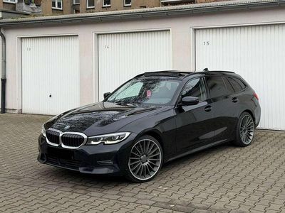 Gebraucht BMW 330 Sport Line 265 PS (194 kW) 2020 Kombi