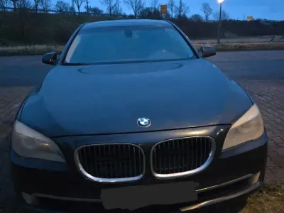 Usata BMW 750 411 CV (302 kW) 2010 Nero Berlina