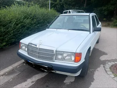 Gebraucht Mercedes 190 109 PS (80 kW) 1991 Weiß Limousine