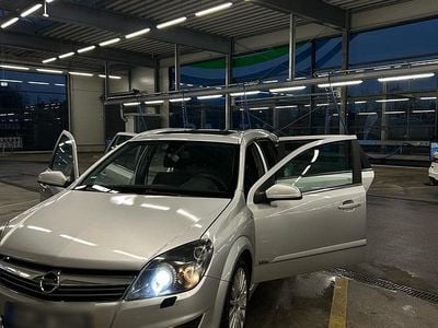 Silber Gebraucht 2008 Opel Astra OPC Kombi | 1.700 € (Guter Preis)
