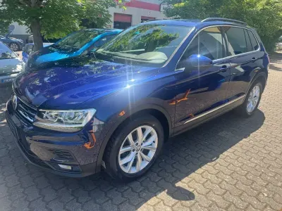 Gebraucht VW Tiguan Comfortline 150 PS (110 kW) 2020 Blau SUV