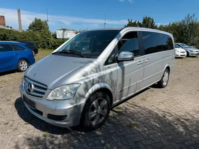 Gebraucht Mercedes Viano 143 PS (105 kW) 2013 Silber Van / Kleinbus