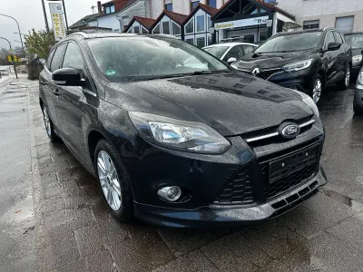 Gebraucht Ford Focus Sport 140 PS (102 kW) 2013 Schwarz Limousine