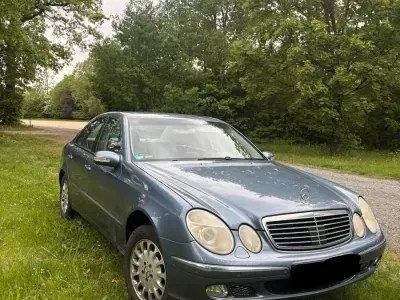 Gebraucht Mercedes E320 211 PS (155 kW) 2002 Blau Limousine