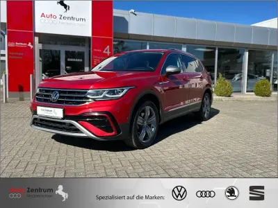 Gebraucht VW Tiguan Allspace Elegance 150 PS (110 kW) 2023 Kings red metallic SUV