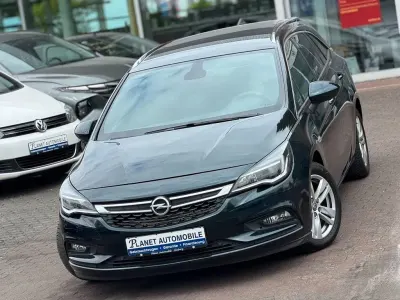 Gebraucht Opel Astra Dynamic 136 PS (100 kW) 2016 Grün Kombi