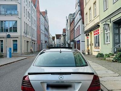 Second-hand Mercedes E500 307 CP (225 kW) 2004 Gri Berlinǎ