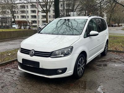 Gebraucht VW Touran 110 PS (80 kW) 2011 Weiß Van / Kleinbus