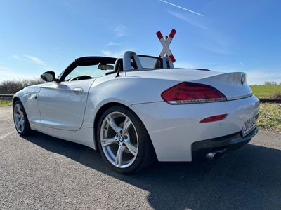 gebraucht BMW Z4 sDrive28i M-Sportpaket weiß Xenon Navi Leder