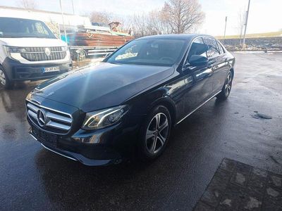 Schwarz Gebraucht 2018 Mercedes E220 Limousine | 19.500 € (Guter Preis)