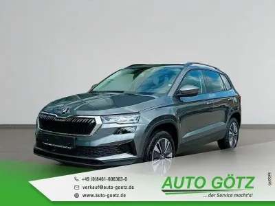 Neu Skoda Karoq Tour 150 PS (110 kW) 2026 Graphitegrau metallic SUV