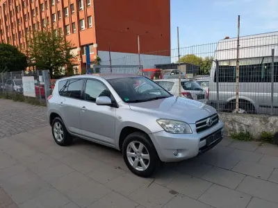 Gebraucht Toyota RAV4 Team 152 PS (111 kW) 2008 Silver metallic SUV