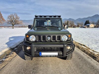 Grün Gebraucht 2023 Suzuki Jimny Comfort SUV | 31.500 € (Teuer)