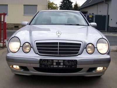 Mercedes E220