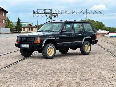 Gebraucht Jeep Cherokee Limited 185 PS (136 kW) 1994 Schwarz SUV