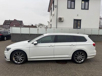 Gebraucht VW Passat Comfortline 150 PS (110 kW) 2018 Weiß Limousine