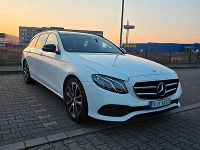 Usata Mercedes E220 Exclusive 194 CV (142 kW) 2017 Bianco Station wagon