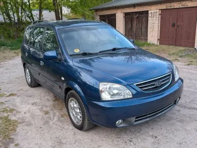 Używany Kia Carens EX 113 KM (83 kW) 2003 Niebieski Minivan