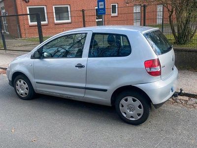 Gebraucht VW Fox 54 PS (39 kW) 2008 Grau Kleinwagen