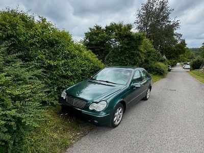 Gebraucht Mercedes C240 170 PS (125 kW) 2000 Grün Limousine