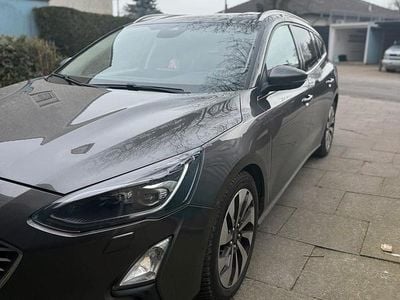 Gebraucht Ford Focus 2018 Grau Kombi