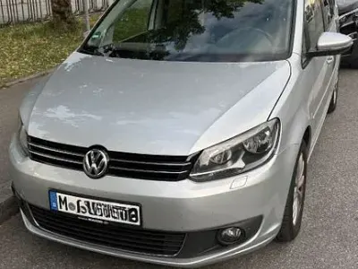 Gebraucht VW Touran Comfortline 140 PS (102 kW) 2013 Grau Van / Kleinbus