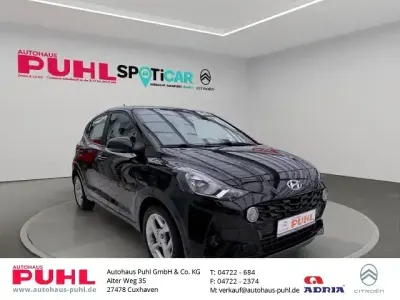 Gebraucht Hyundai i10 Trend 84 PS (61 kW) 2023 Schwarz Kleinwagen