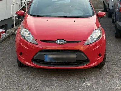 Gebraucht Ford Fiesta 60 PS (44 kW) 2009 Rot Kleinwagen