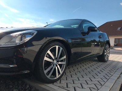 Gebraucht Mercedes SLK200 184 PS (135 kW) 2015 Schwarz Cabrio
