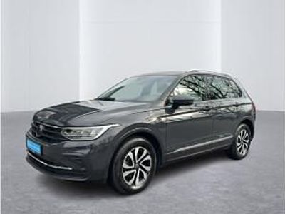 Gebraucht VW Tiguan Active 150 PS (110 kW) 2022 Grau (uranograu) SUV
