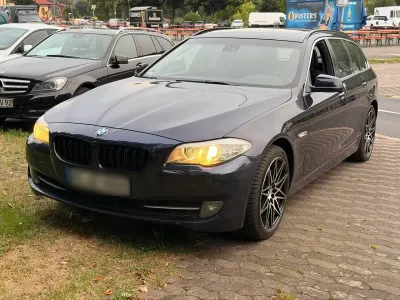 Gebraucht BMW 530 320 PS (235 kW) 2010 Blau Kombi