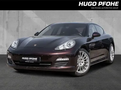 Gebraucht Porsche Panamera 299 PS (219 kW) 2012 Mahagonimetallic Kleinwagen